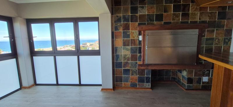 To Let 3 Bedroom Property for Rent in Outeniqua Strand Western Cape